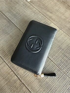 Gucci Soho Black Zip Wallet